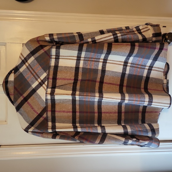 Trendy Queen Shacket - Picture 2 of 4